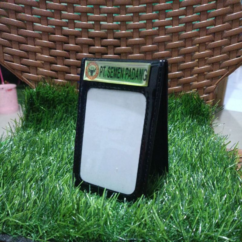 

Dompet id card saku Semen Padang