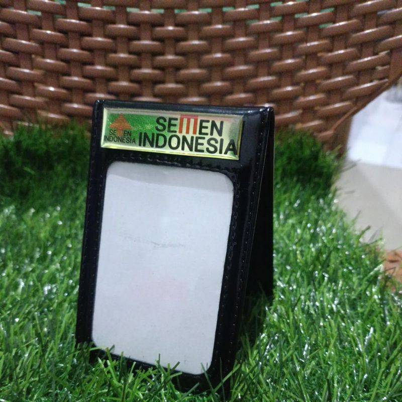 

Dompet id card saku Semen Indonesia