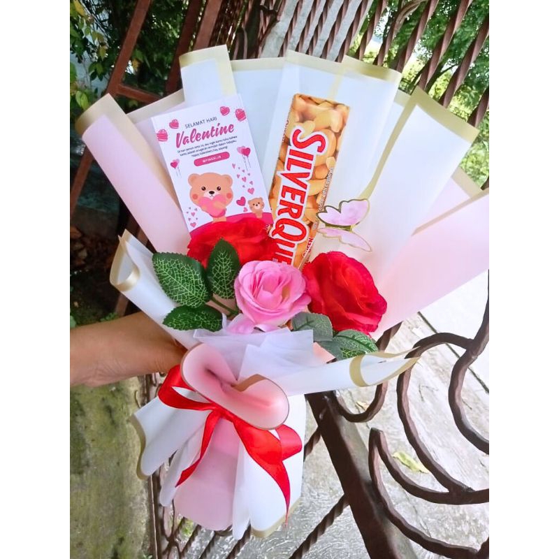 

BUKET COKLAT SILVERQUEEN/BUKET VALENTINE/ANNIVERSARY