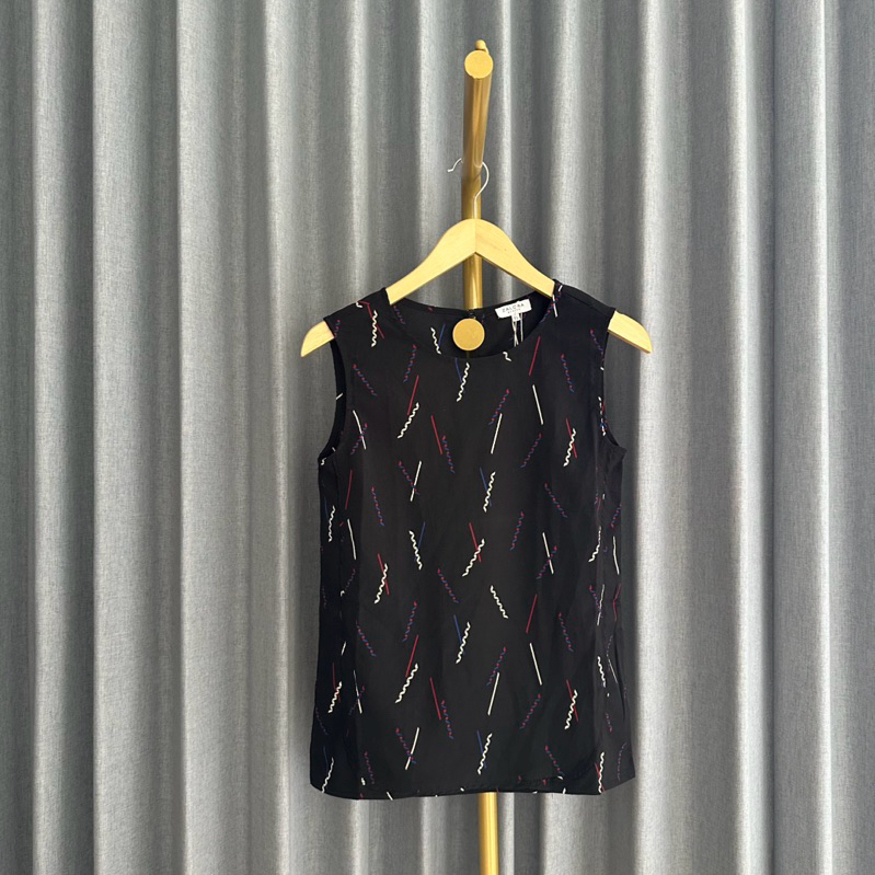 𝙉𝙀𝙒 Zalora Black Layer Curve Hem Tank Top Blouse Sleeveless Abstract Fashion Wanita