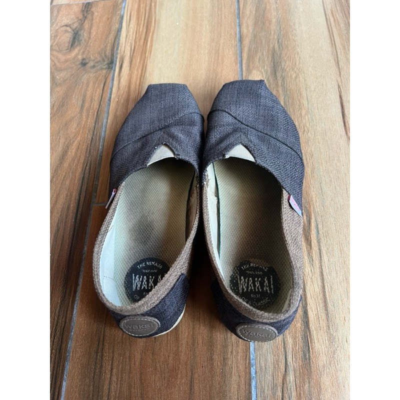 PRELOVED SEPATU WAKAI ORI SZ 37