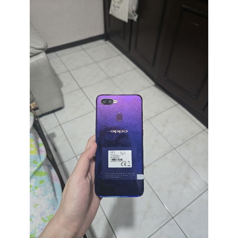 oppo f9 bekas 4gb / 64 gb ungu galaxy bekas
