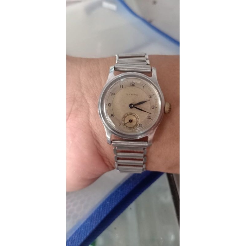 preloved jam zenith