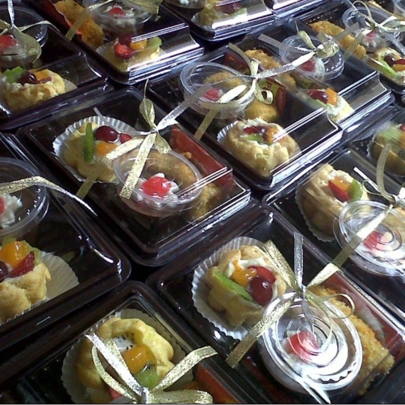 

snack box isi 2 kue special