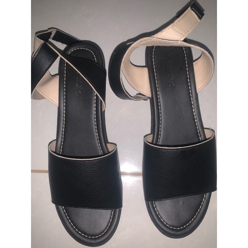 PL SEPATU WANITA HAK TINGGI MERK CERELIO (RAMAYANA)