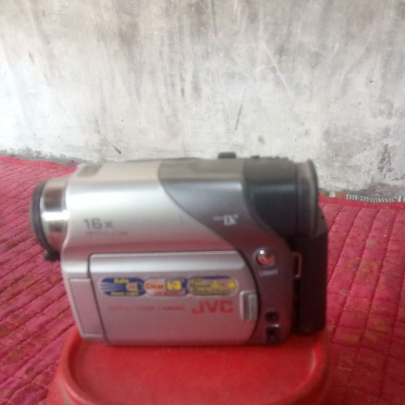 handycam jvc GR D33AG