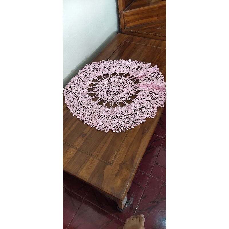 TAPLAK MEJA RAJUT BULAT