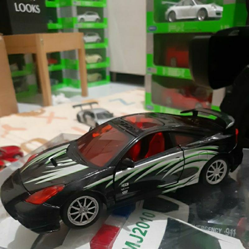 Diecast Bburago Skala 1:24 Toyota Celica Bekas