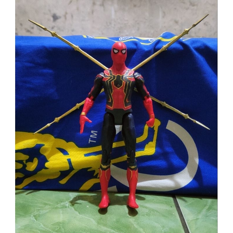 spiderman figure