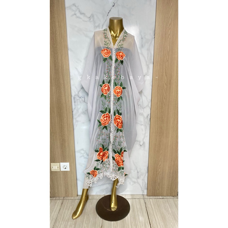 KEBAYA PANJANG BORDIR BUNGA PUTIH/KAIN KEBAYA/KEBAYA BALI