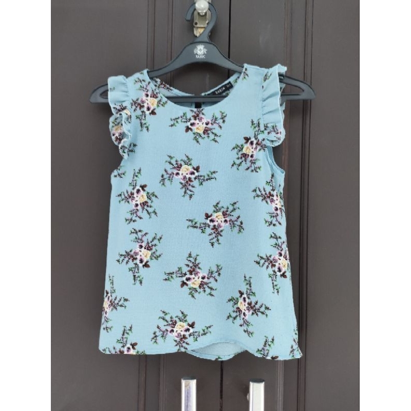 (preloved *READ NOTE*) Shein Blouse Size 6 - Blue Floral