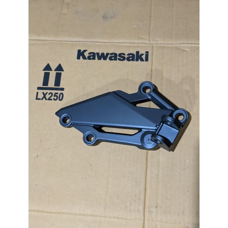 footstep postep depan KANAN Ninja 250 Fi Original NEW