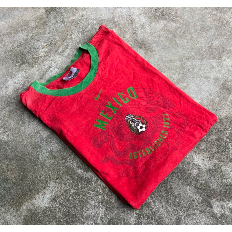Tshirt Vintage Nike Mexico  Colour Red