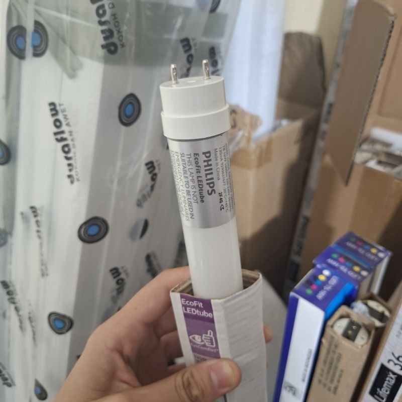 Lampu Neon Led dan model lamaPhilips 16 watt  dan 36 watt 120cm lampu saja cek deskripsi