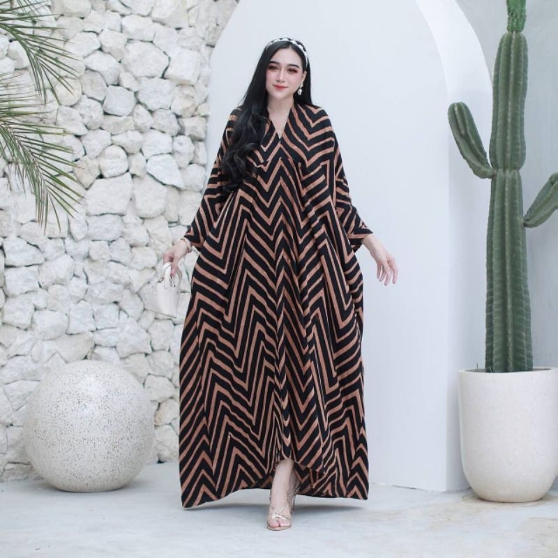KAFTAN MOTIF TERLARIS MOTIF SALUR ZIGZAG