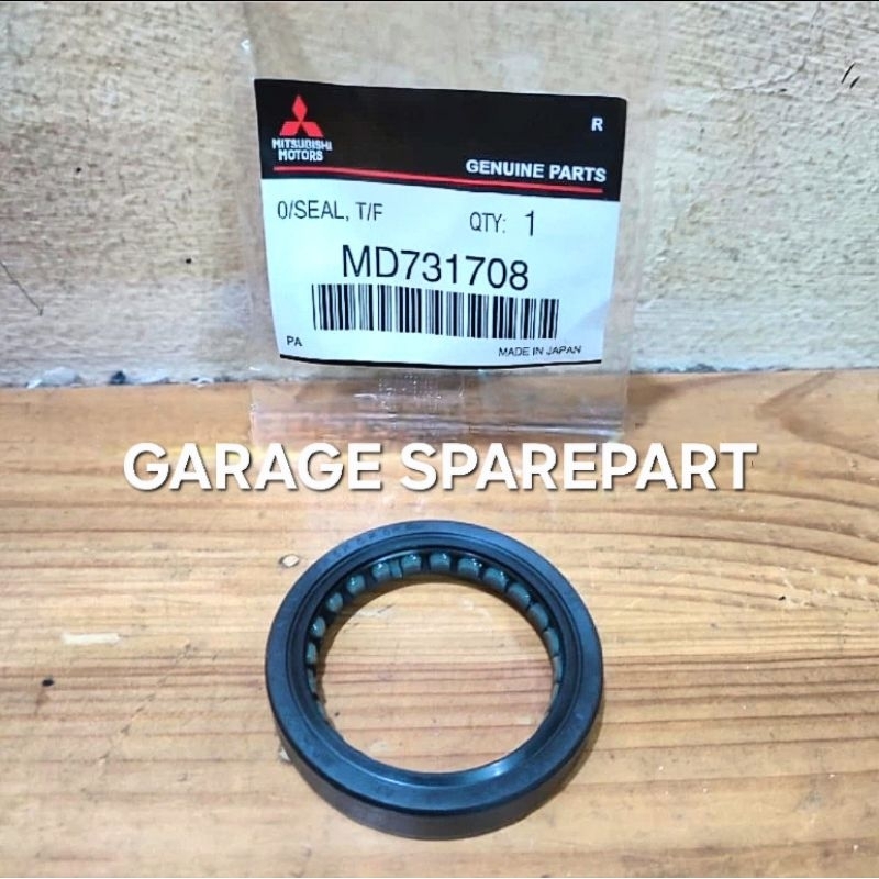 Oil Seal Transfer Belakang Mitsubishi Strada L200 Triton MD731708 / Sil Output Shaft Transfer Case