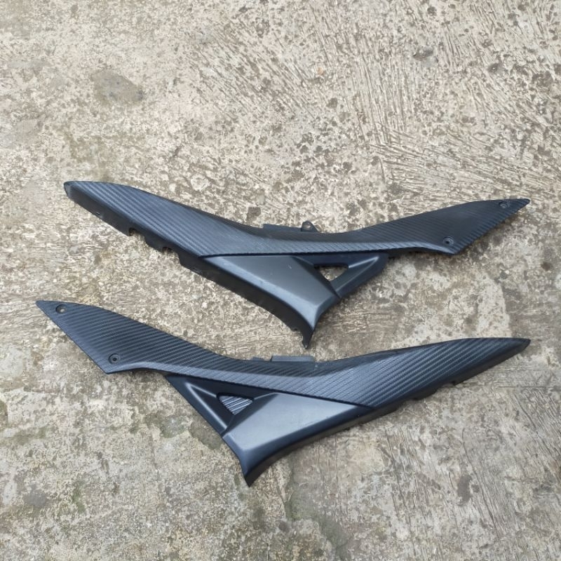 Side Cover 1 & 2 Yamaha R15 V2 Lama Old Original / Cover Bodi Kasar Tengah Bawah Tangki Yamaha R15 V