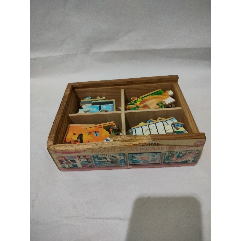 Melissa & Doug Wooden Jigsaw Puzzles in a Box Preloved