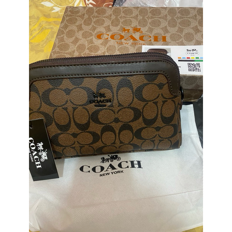 Tas coach new york brown