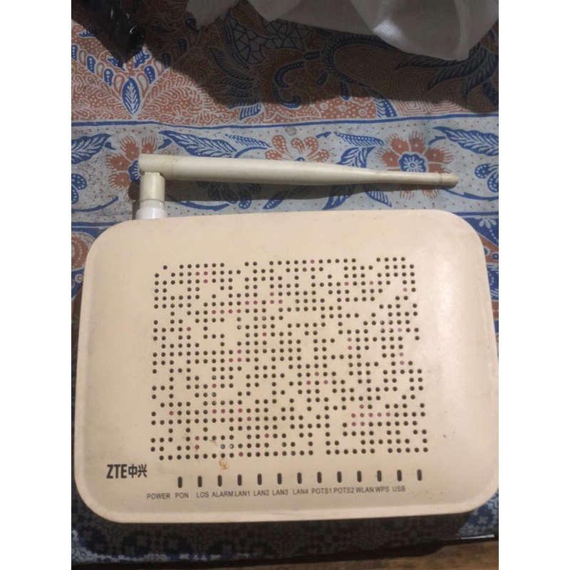 ZTE F660 GPON ONT (non adapter )