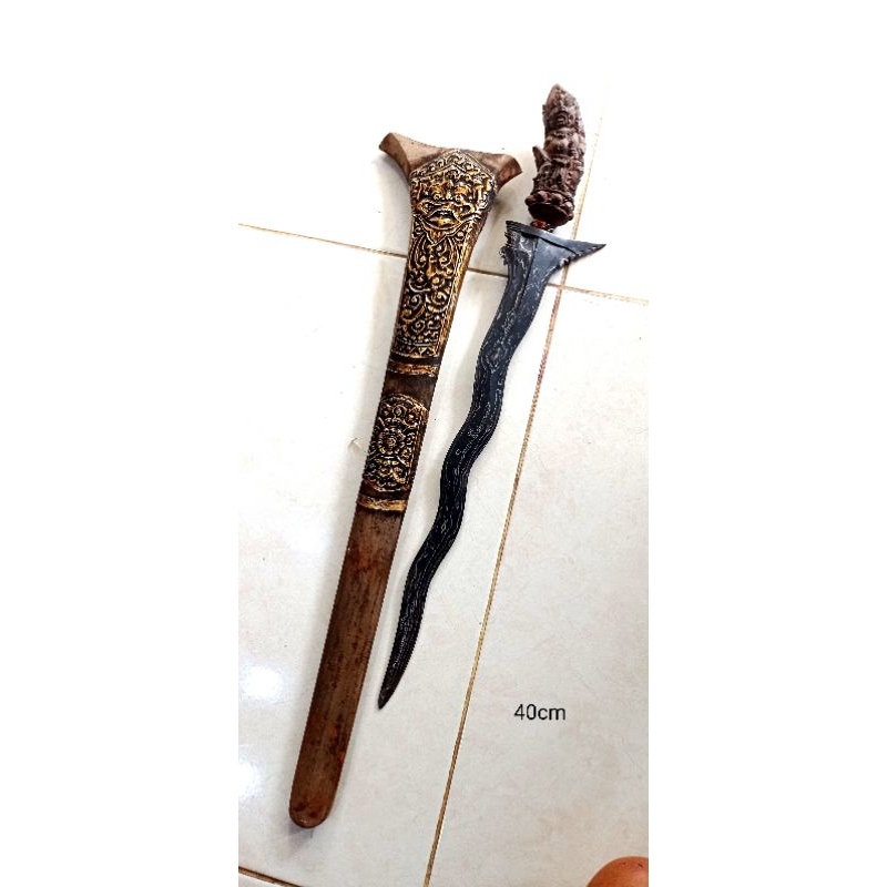 keris Bali pamor kulit semangka