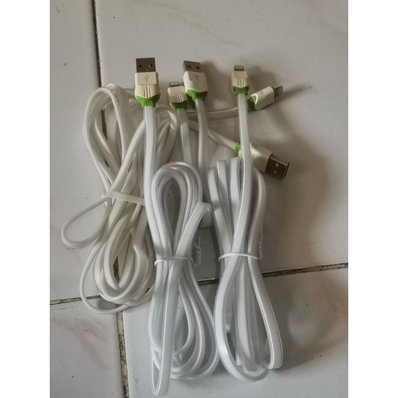 KABEL DATA ORIGINAL LDNIO LIGHTNING SPEEDY DATA CABLE FASTCHARGING EXPERT 2METER AUTO LOCK WHEN FULL