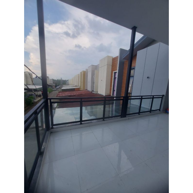 pagar balkon kaca temprad rangka besi hollow galvanis