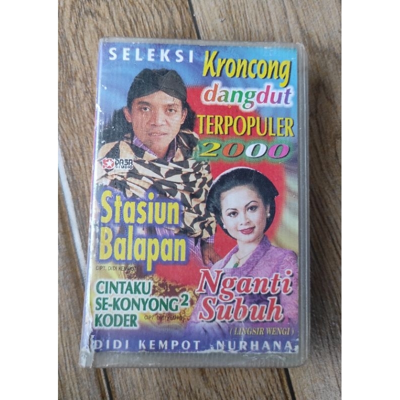 kaset pita seleksi keroncong dangdut terpopuler "DIDI KEMPOT ,nurhana