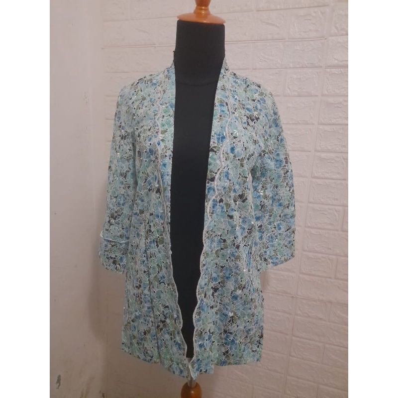 Outer Cardigan Transparan Motif Bunga Biru Hijau Panjang