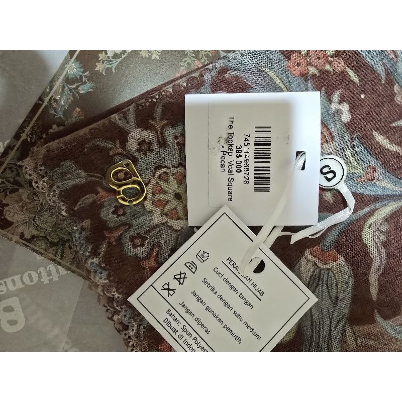 BUTTONSCARVES PRELOVED TOPKAPI PECAN