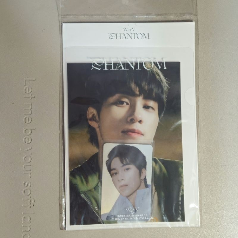 WayV Hendery Phantom Official MD PC Postcard Set