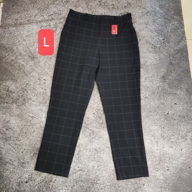 Celana Uniqlo Pinggang Karet L