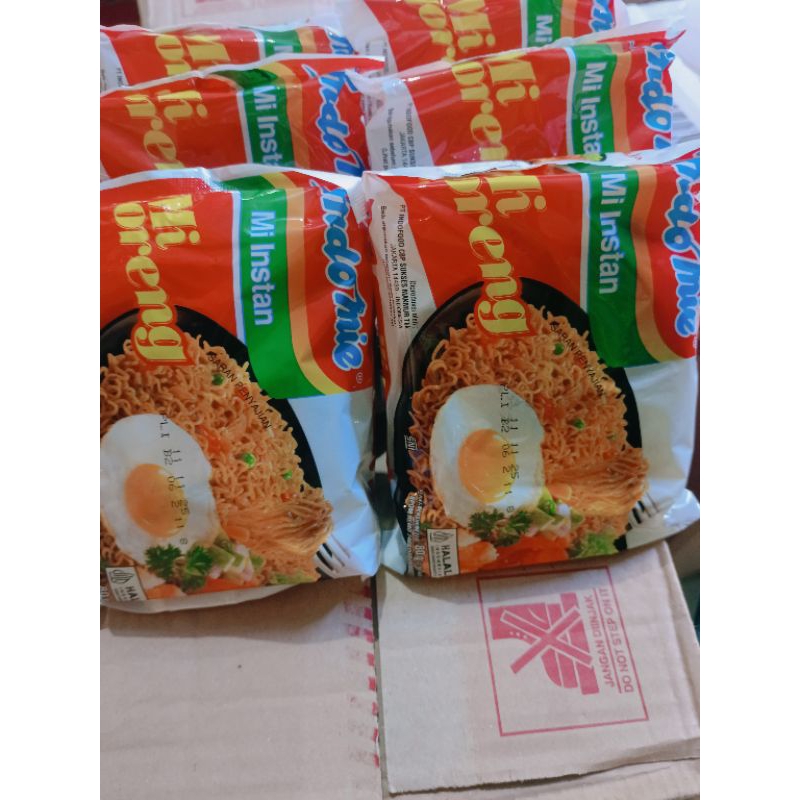 

mie indomie goreng