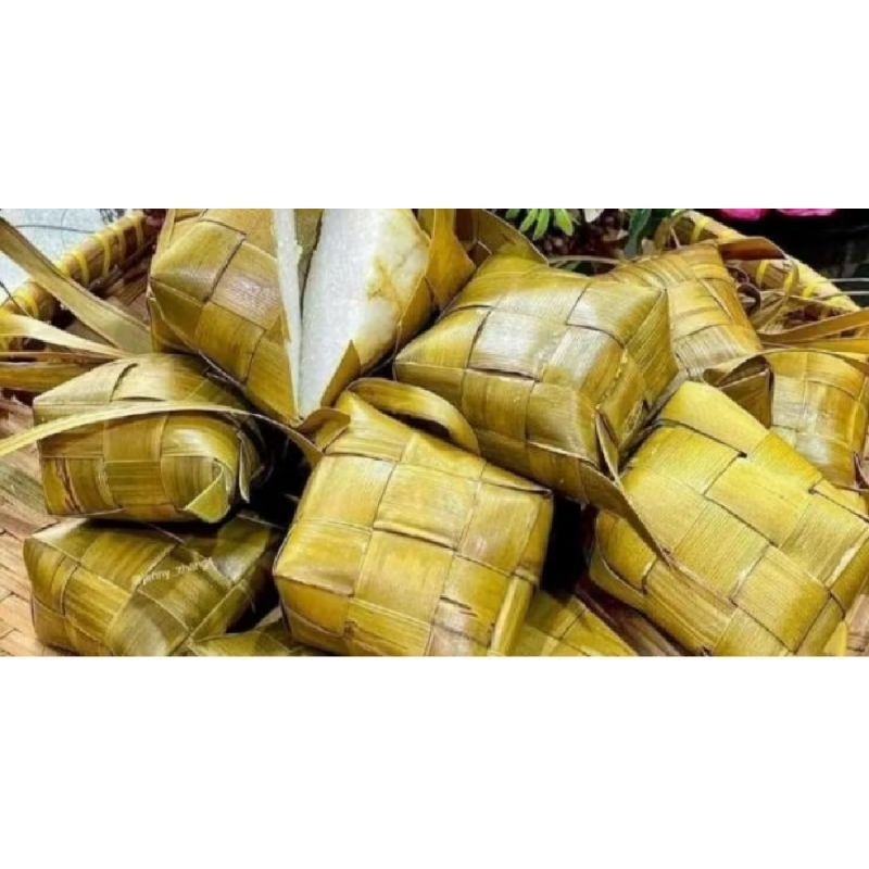 

KETUPAT MATANG/10 pcs