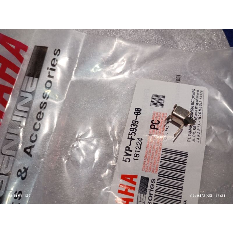 PLAT KECIL DUDUKAN KAMPAS REM DEPAN JUPITER Z1 MX OLD VEGA ZR R15 R 15 ORIGINAL YGP 5YP-F5939-00