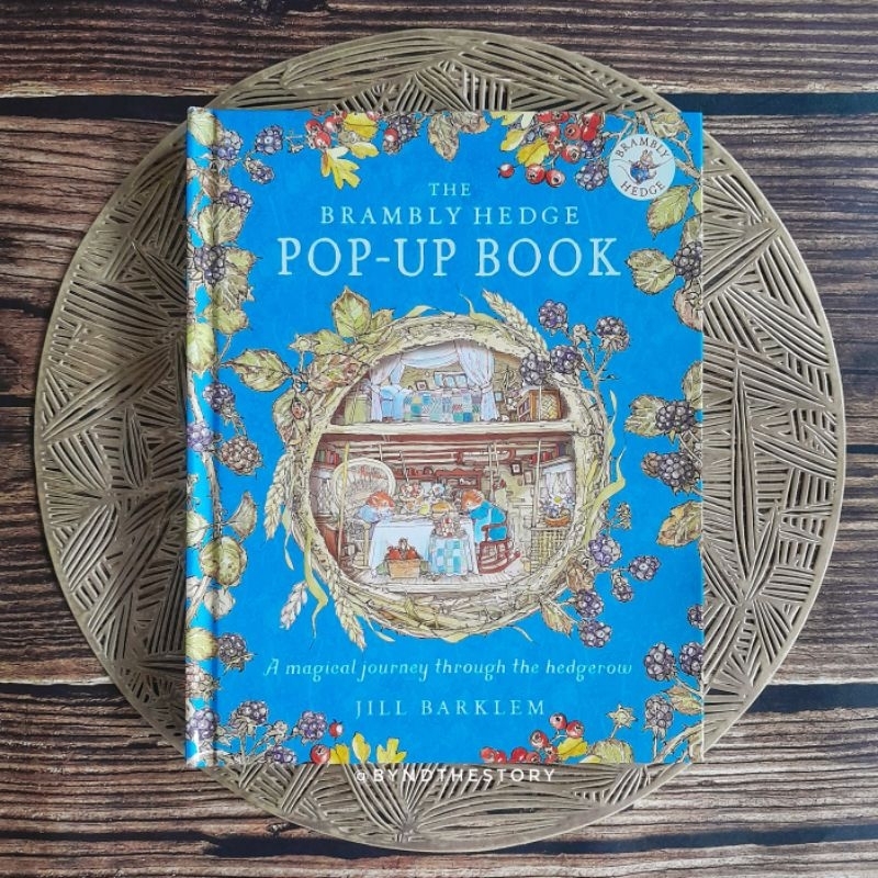 Brambly Hedge Pop-Up Book