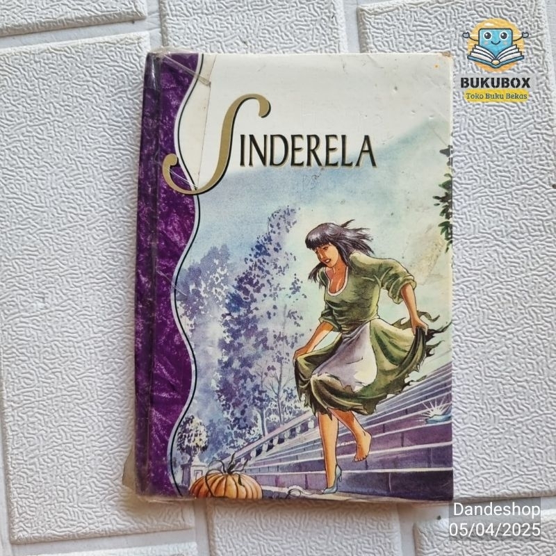 Sinderela - Pustaka Kisah Kisah Klasik Buana Baru Caraka Cinderella - Buku Cerita Anak Bekas Prelove