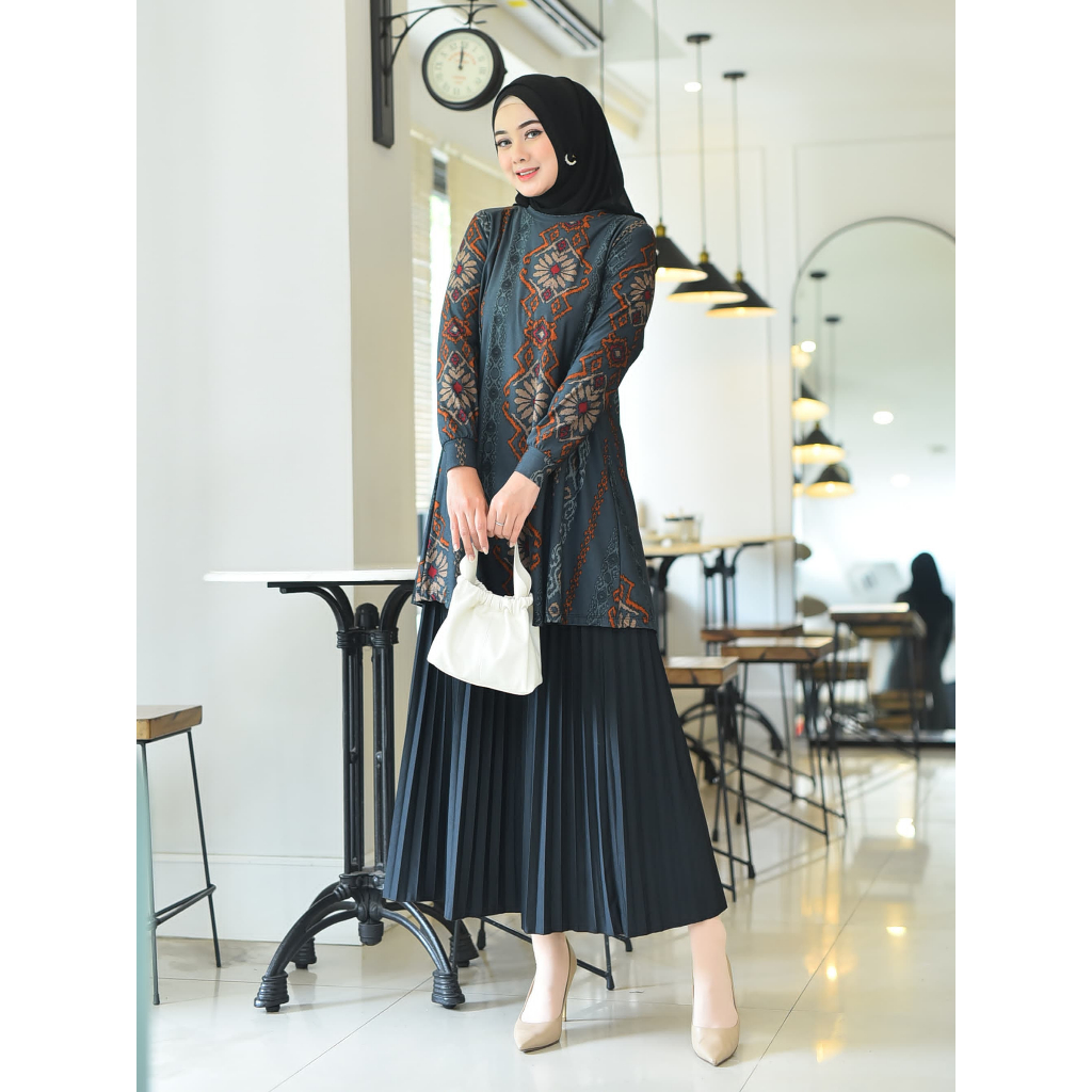 Tunik RAQILA Motif Etnik Bahan Denim/ Calvin Jeans