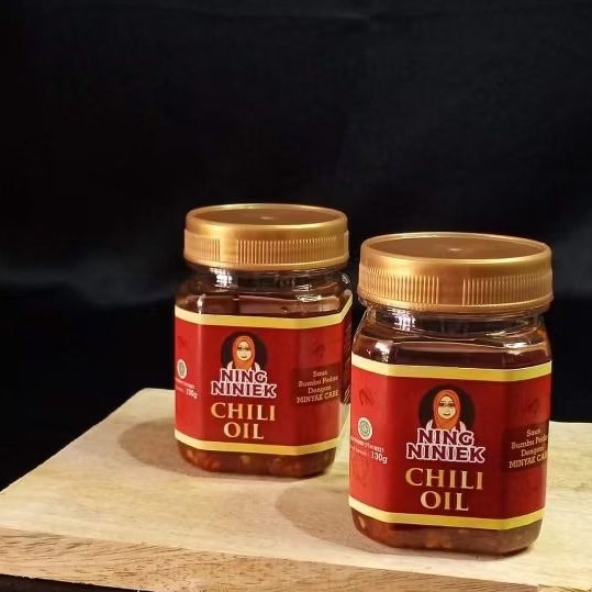 

Chili Oil Cabe Kering Halal Ning Niniek BG
