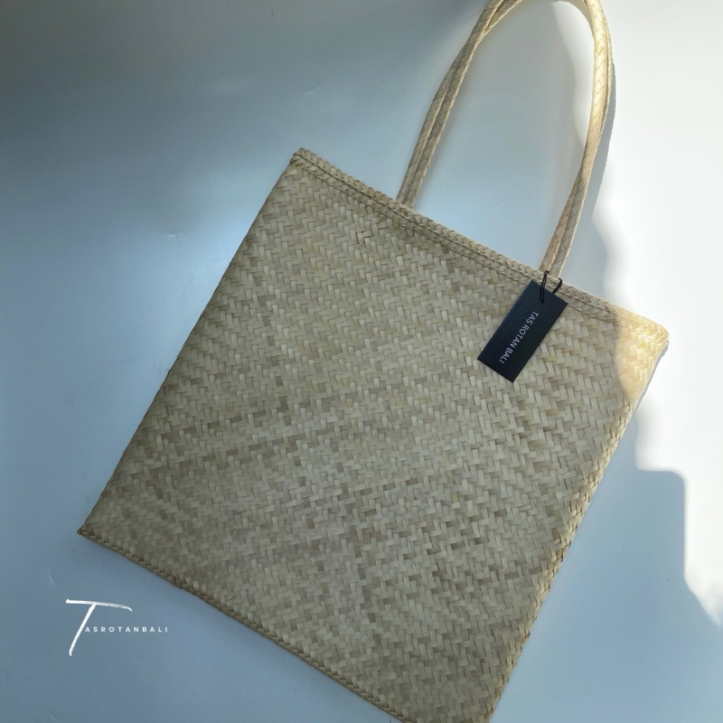 PALM BAGS | TAS LONTAR | TOTEBAG | SOUVENIR UNIK | TAS ROTAN BALI