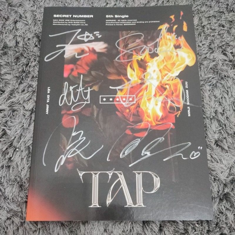 LIMITED Secret Number Signed Album TAP set