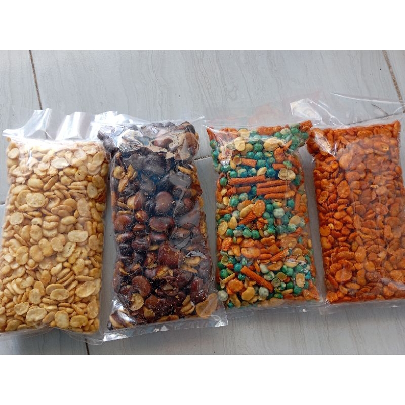 

KACANGAN KORO KOROAN SATU PAKET 4 MACAM PERBAG (NETTO 250) SEMUA TOTAL 1 KILO. TERBESELLER