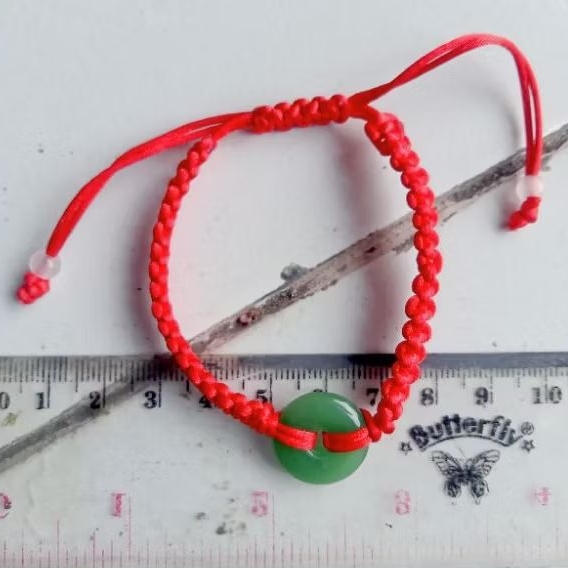 gelang giok kesehatan