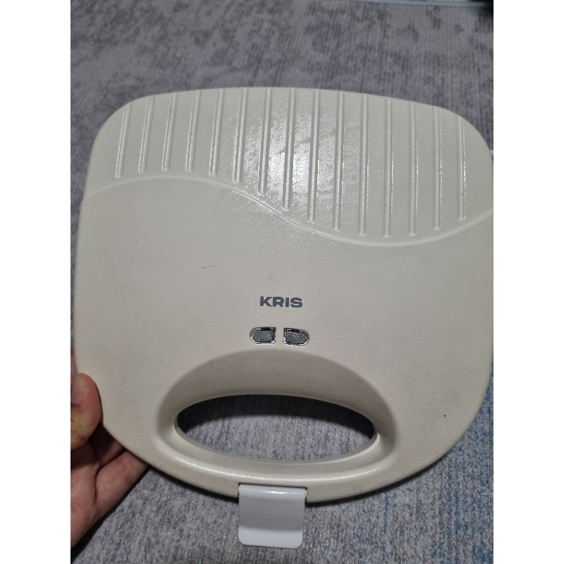 Pemanggang Roti Kris