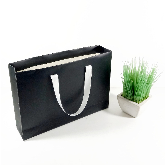 

Paperbag Untuk Souvenir Uk 32x7x22cm / Untuk Hampers / Souvenir / DLL