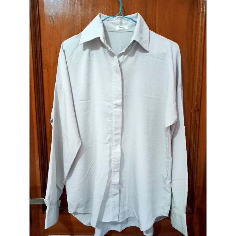 Preloved Emi Shirt Yeona