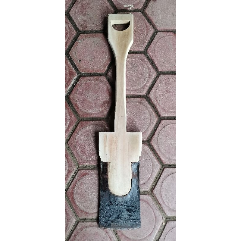 Lempak solet gagang kayu ukuran besar dan tebal super kuat anti lengket ditanah