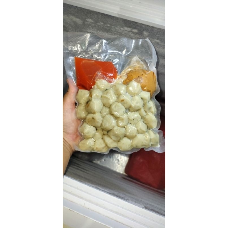 

Bakso Goreng Ikan Tenggiri (Iwan goreng khas Kota Agung)