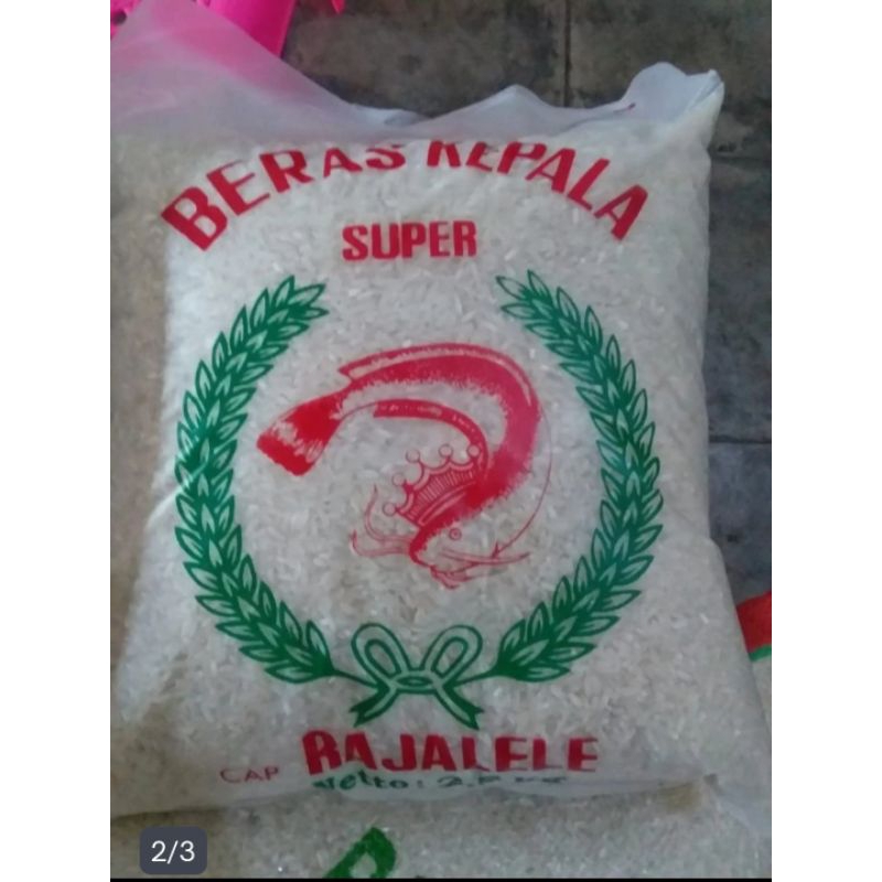 

beras kepala super RAJALELE 2.5 KG