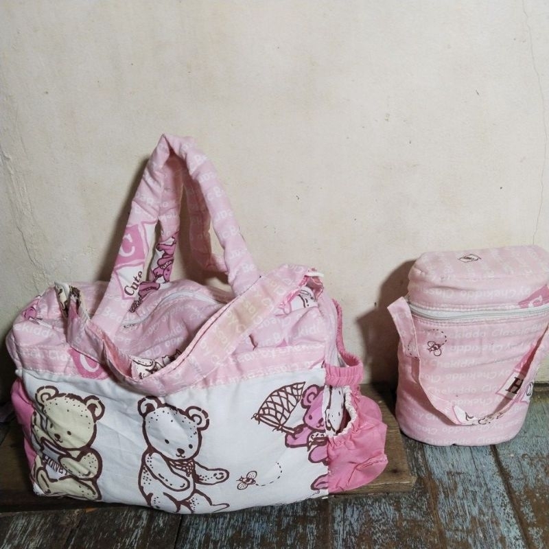 Preloved Tas Travel bayi lengkap dengan tas botol susu